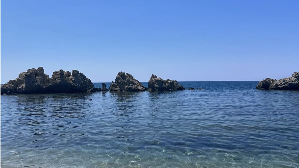Artolithia Beach photo 3