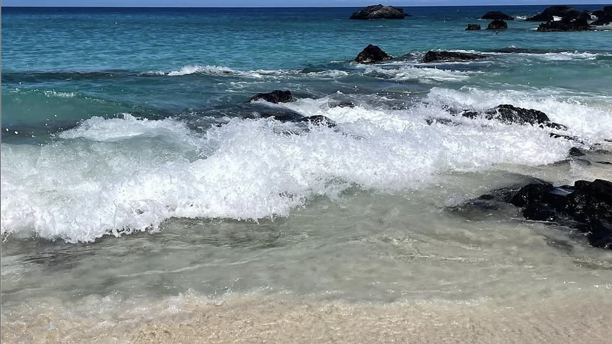 Kua Bay Beach photo 1