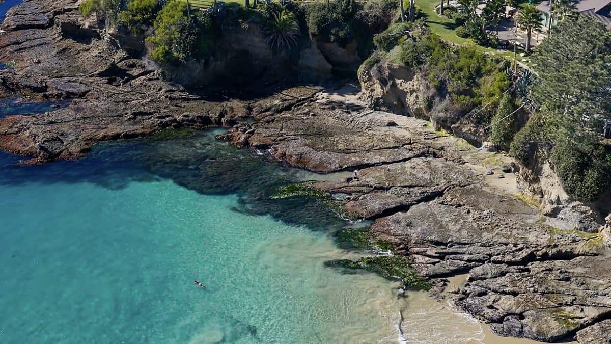 Lambug Beach photo 3