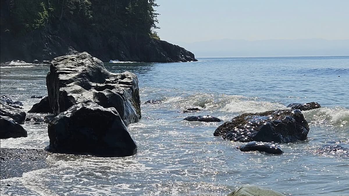 Mystic Beach photo 2