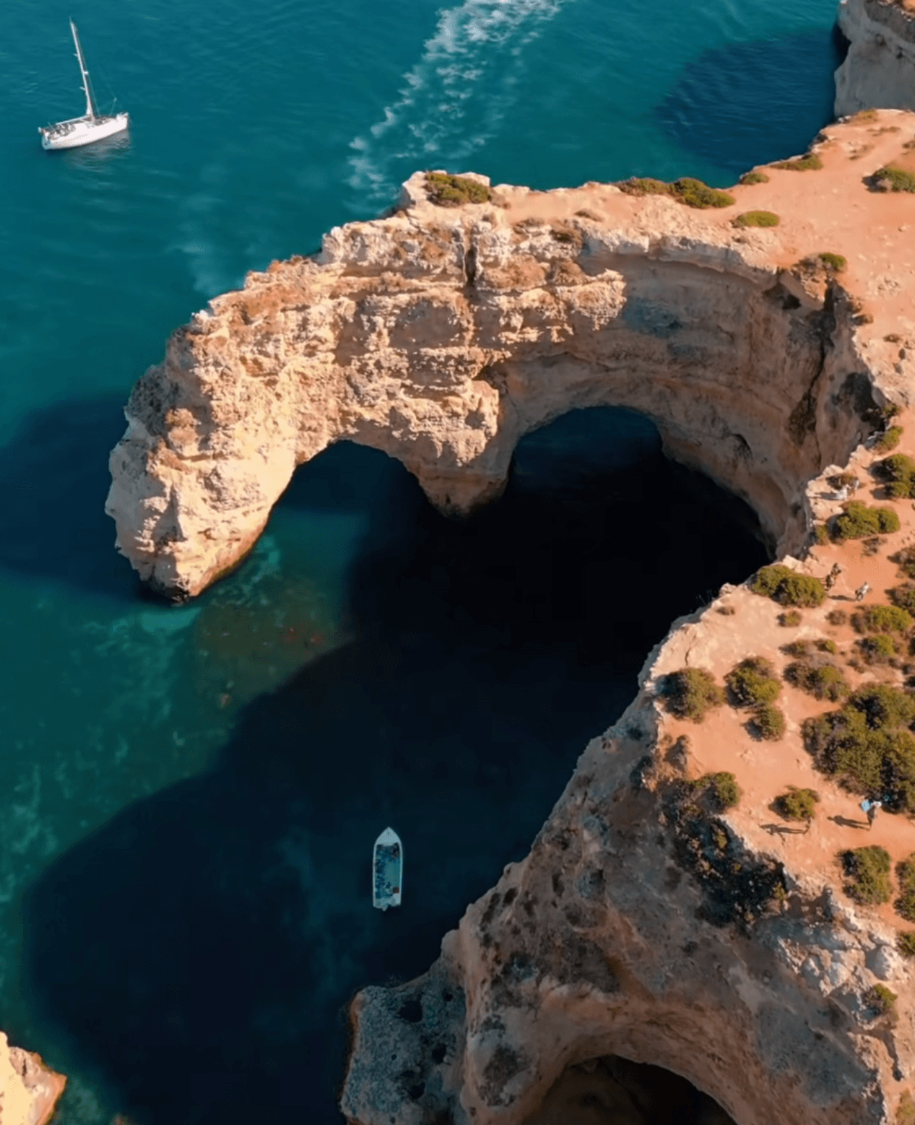 Praia da Marinha photo 1