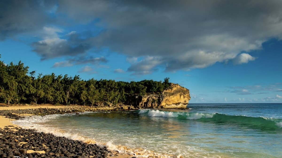 Shipwreck Beach photo 3