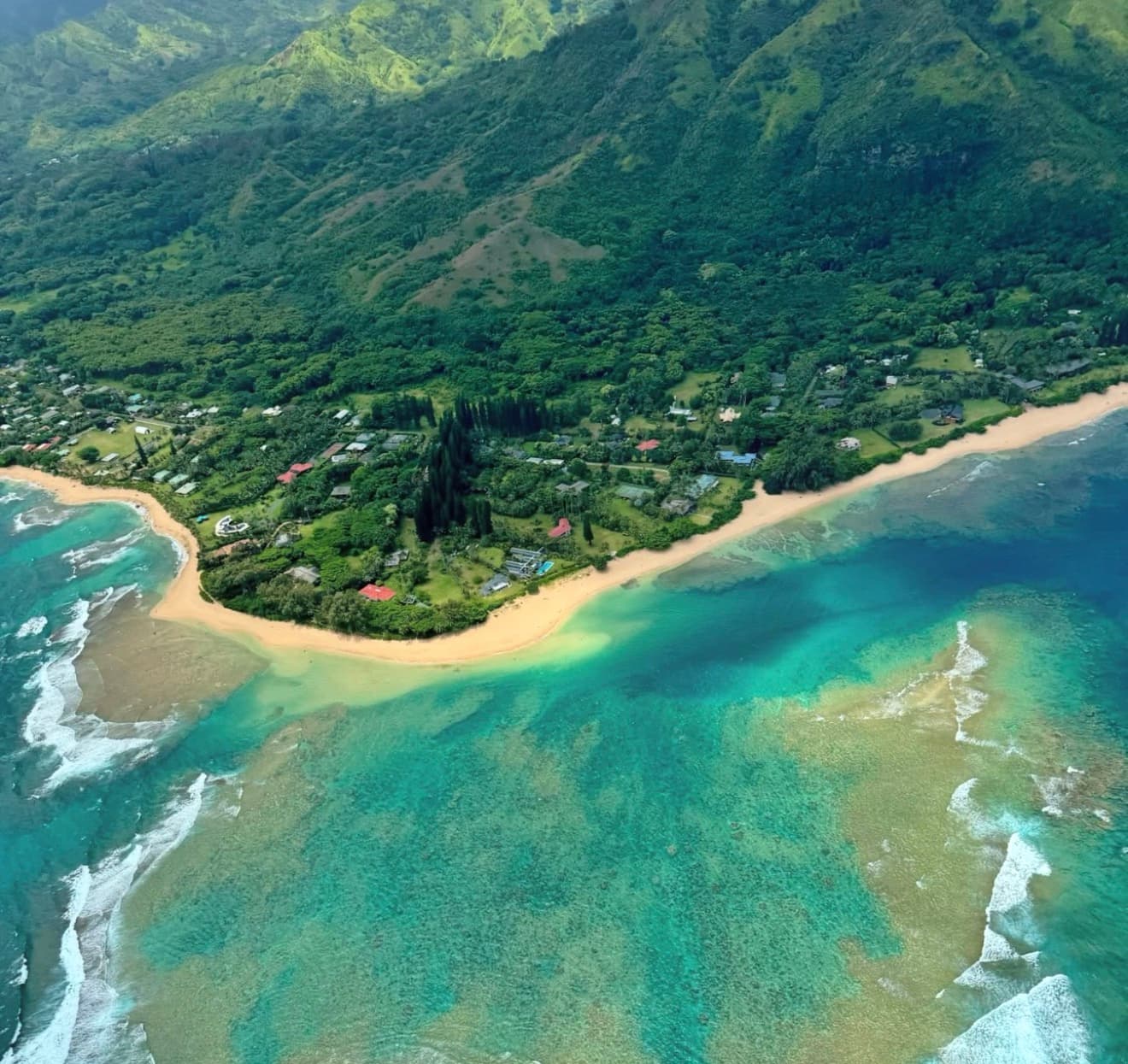 Tunnels Beach photo 2