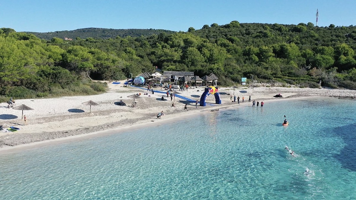 The white sand and shallow turquoise water of Sakarun Beach on Dugi Otok, Croatia